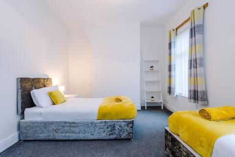 Anfield House 2 Bedroom 2 Mins From Anfield Stadium Sleeps 7 Liverpool Exterior foto